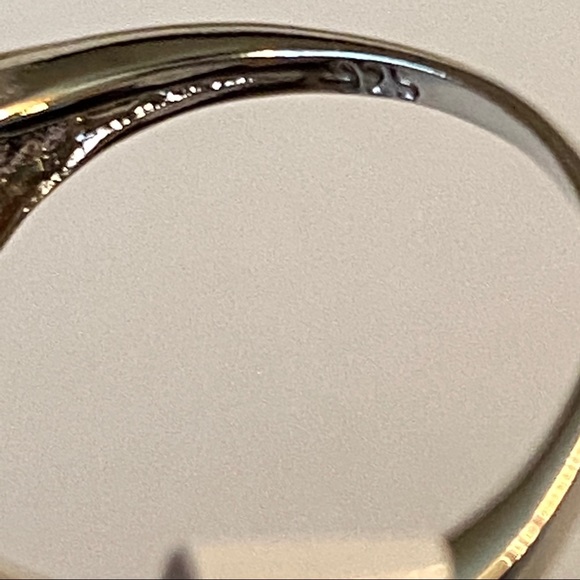 silver toned blue and silver flowered ring - Picture 4 of 4